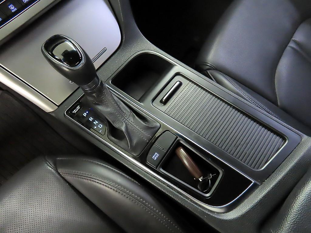 HYUNDAI Sonata - Vista 10