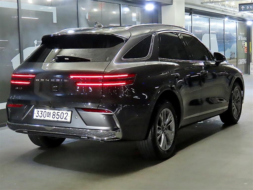 Genesis GV70 - Vista 4