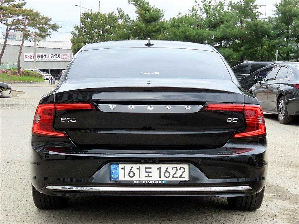 Volvo S90 - Vista 4