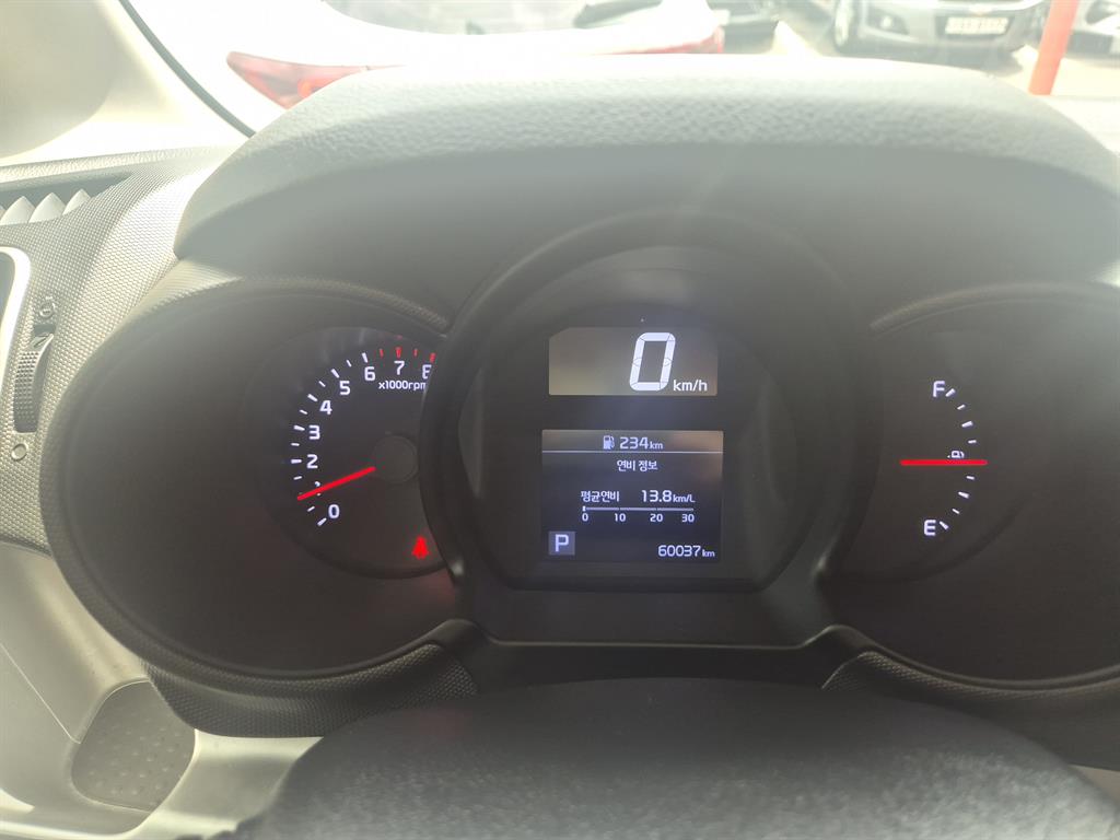 KIA Ray - Vista 10