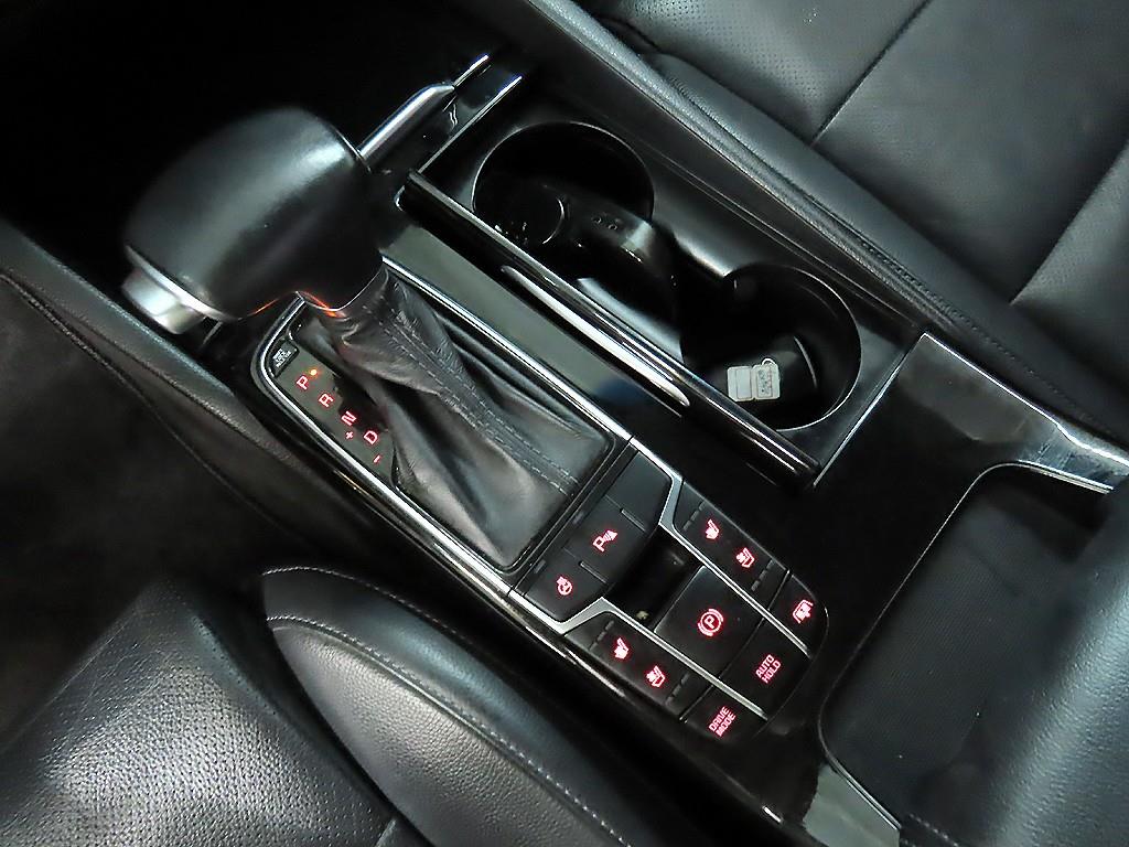 KIA K7 - Vista 10