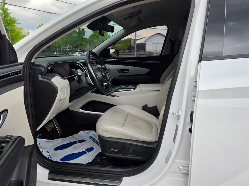 HYUNDAI Tucson - Vista 10