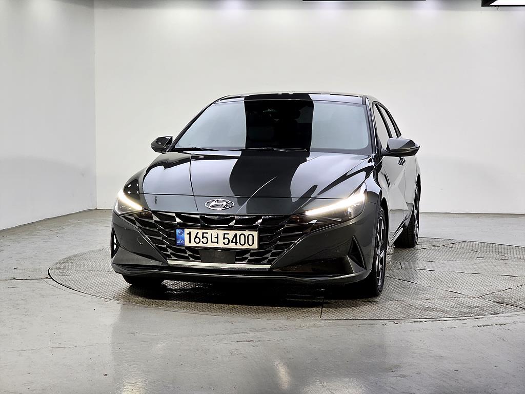 HYUNDAI Avante - Vista 2