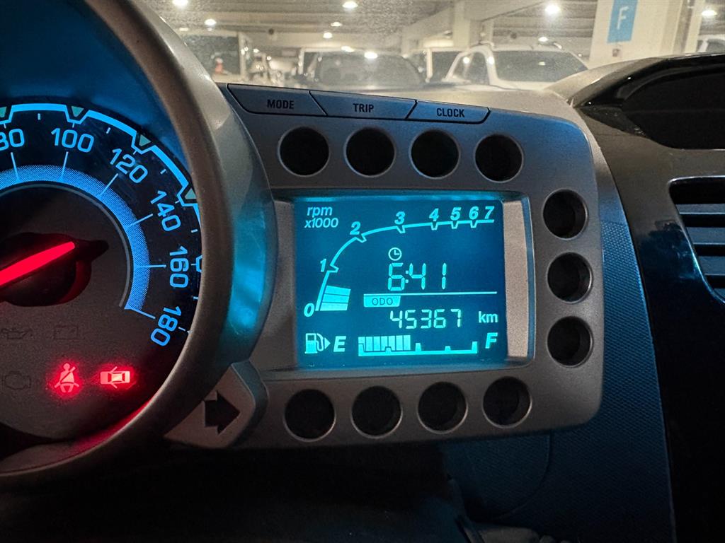 Chevrolet Spark - Vista 11