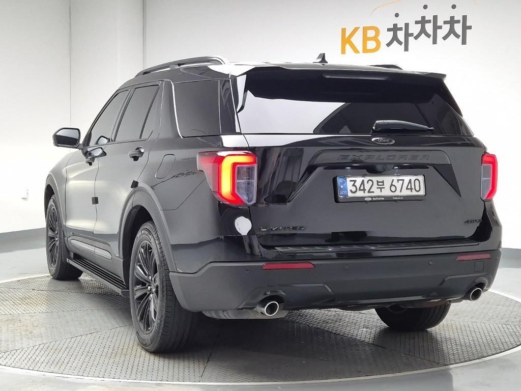 Ford Explorer - Vista 2
