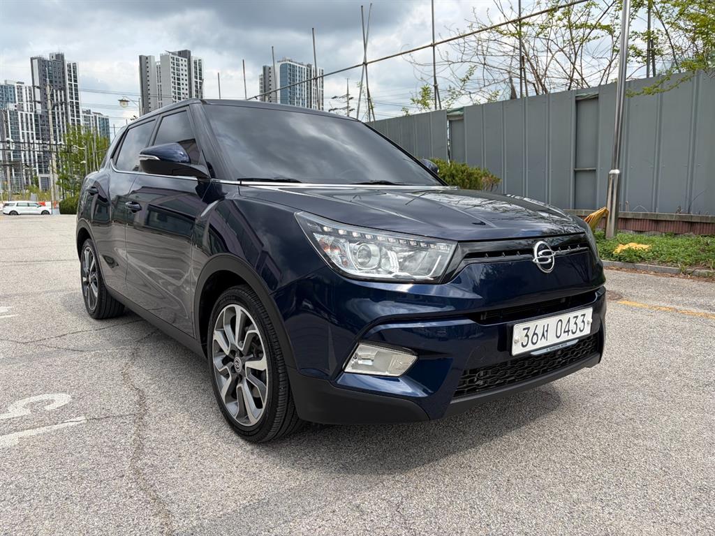 Ssangyong Tivoli - Vista 3