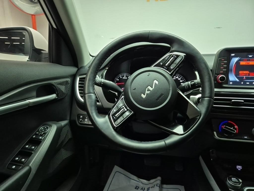 KIA Seltos - Vista 9