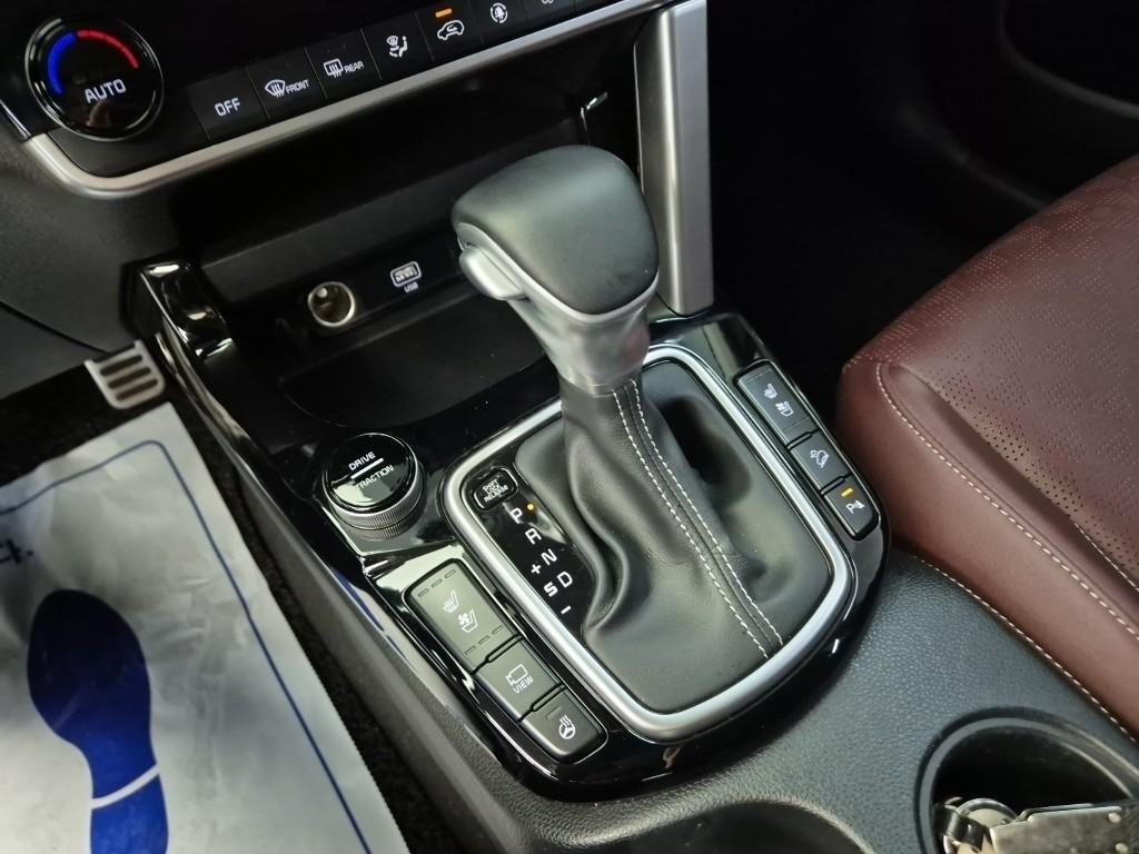 KIA Seltos - Vista 8