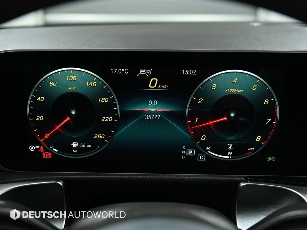 Mercedes Benz GLB Class - Vista 8