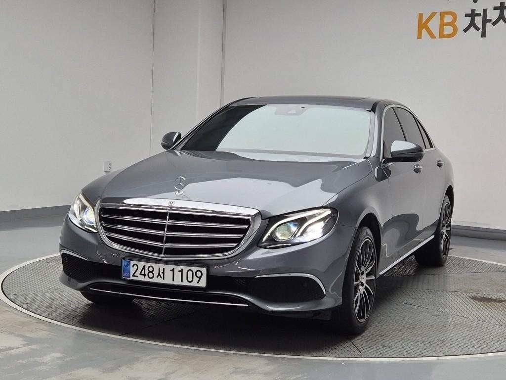 Mercedes Benz E class 2019 Gris - Importación desde Corea - HF Imports Iquique - Foto 1
