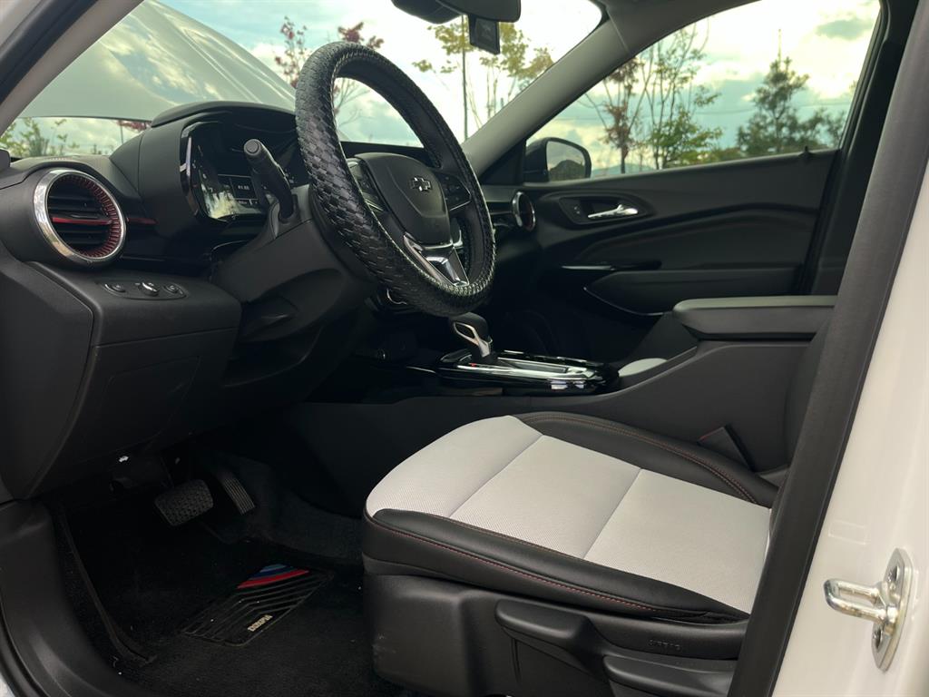 Chevrolet Trax - Vista 9