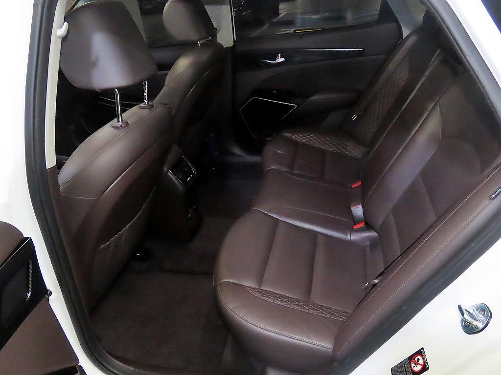 KIA K7 - Vista 6