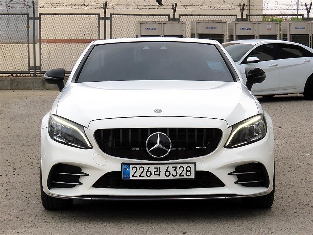 Mercedes Benz C Class - Vista 5