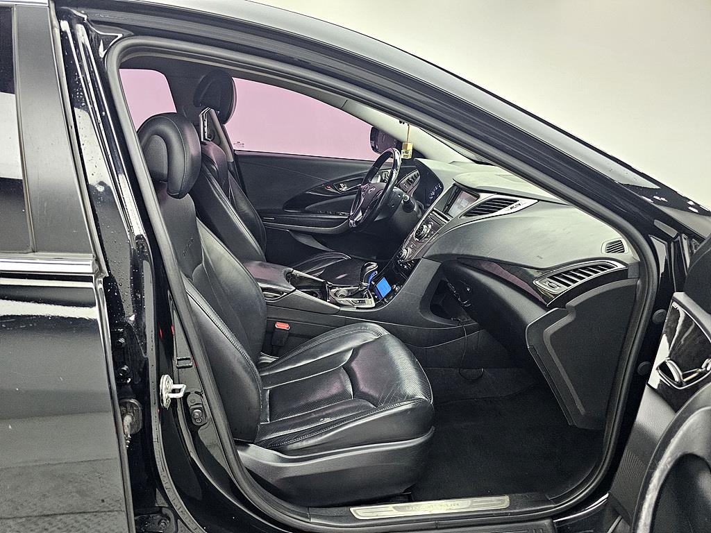HYUNDAI Grandeur - Vista 11