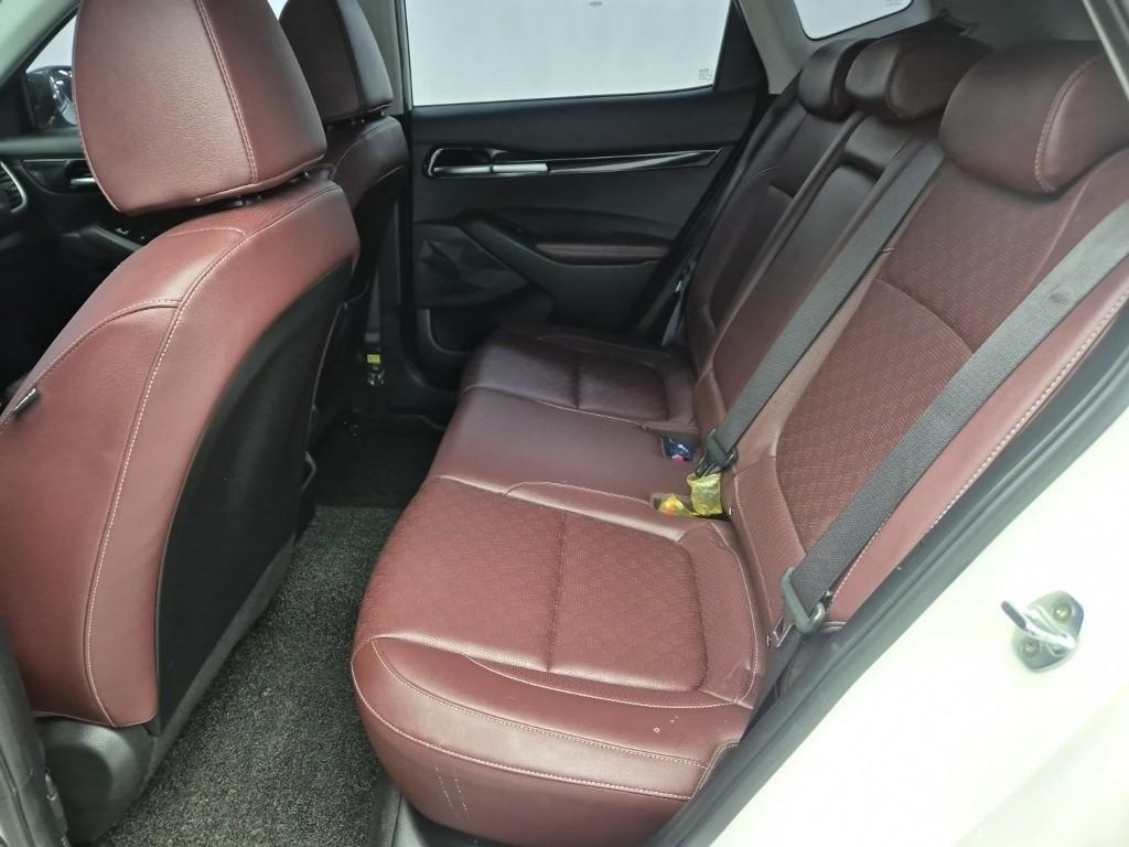 KIA Seltos - Vista 12