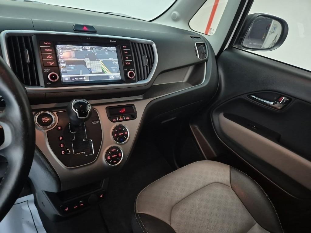 KIA Ray - Vista 10