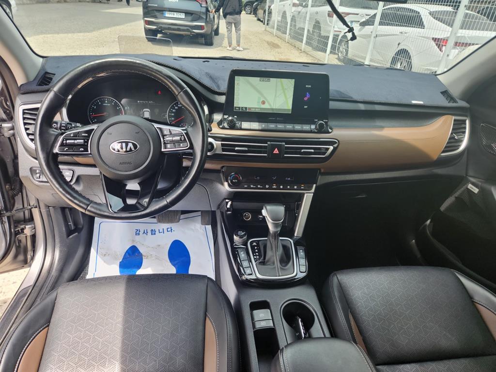 KIA Seltos - Vista 7
