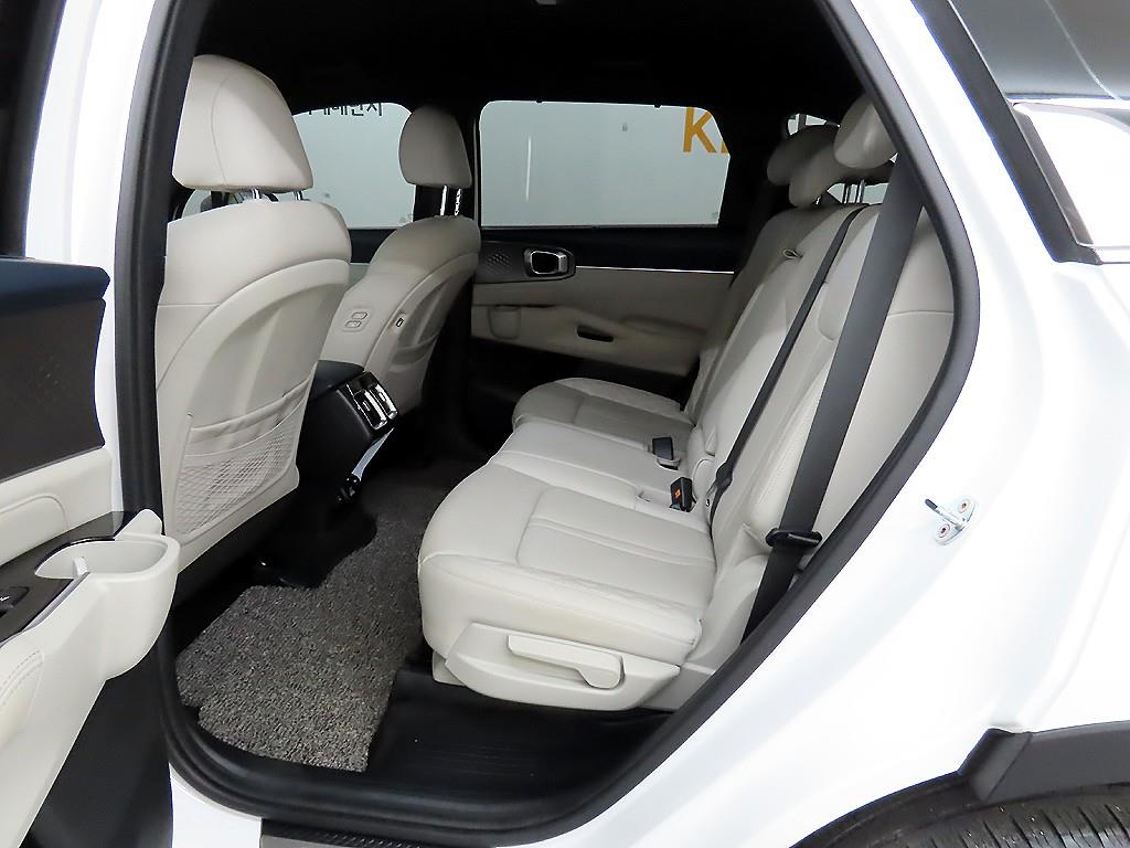 KIA Sorento - Vista 11