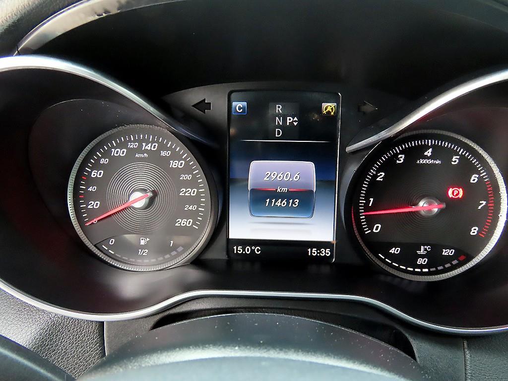 Mercedes Benz C Class - Vista 9