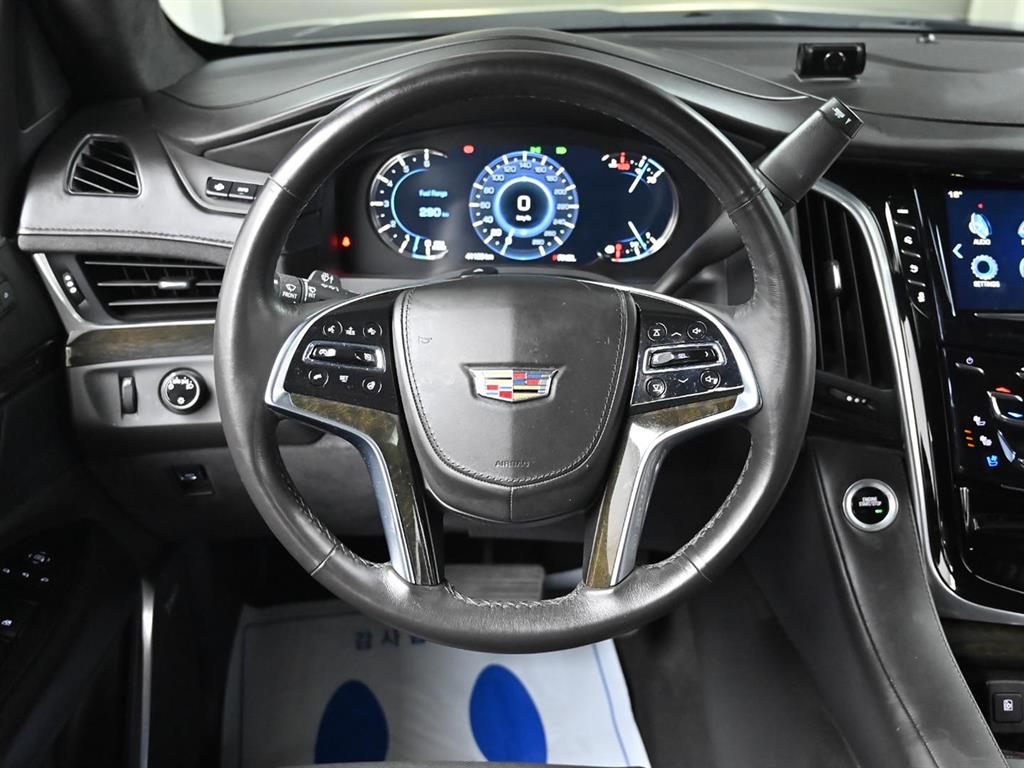 Cadillac Escalade - Vista 12