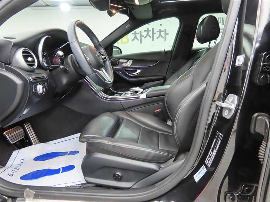Mercedes Benz C Class - Vista 5