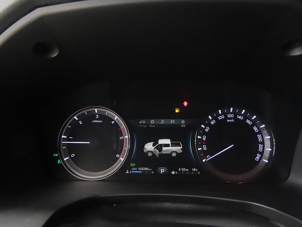 Ssangyong Rexton - Vista 9