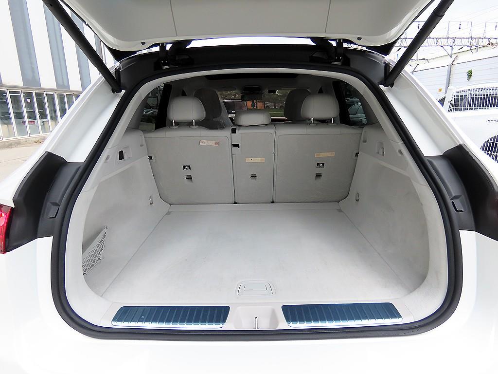 Mercedes Benz EQE 2023 Blanco - Importación desde Corea - HF Imports Iquique - Foto 18