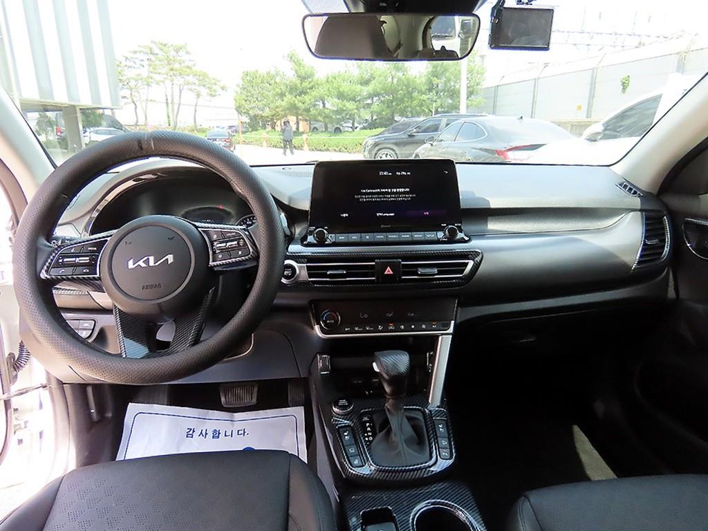 KIA Seltos - Vista 7