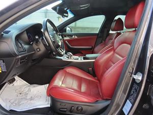KIA Stinger - Vista 12
