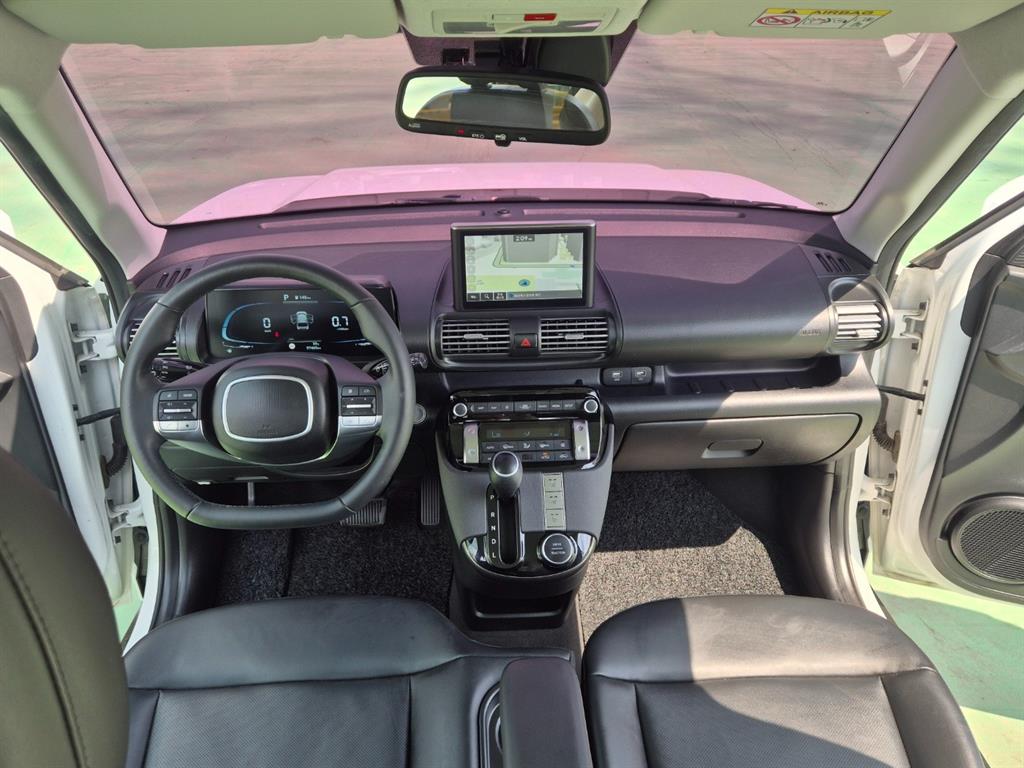 HYUNDAI Casper - Vista 5
