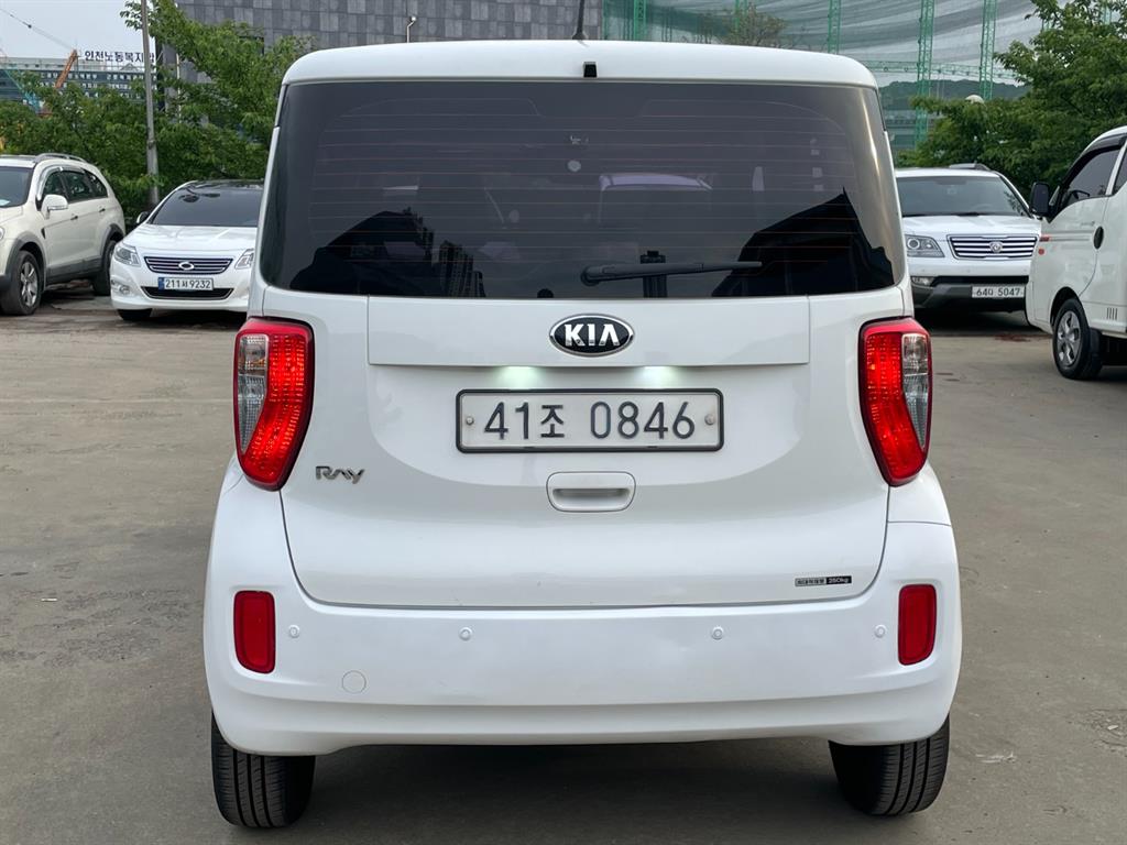 KIA Ray - Vista 4