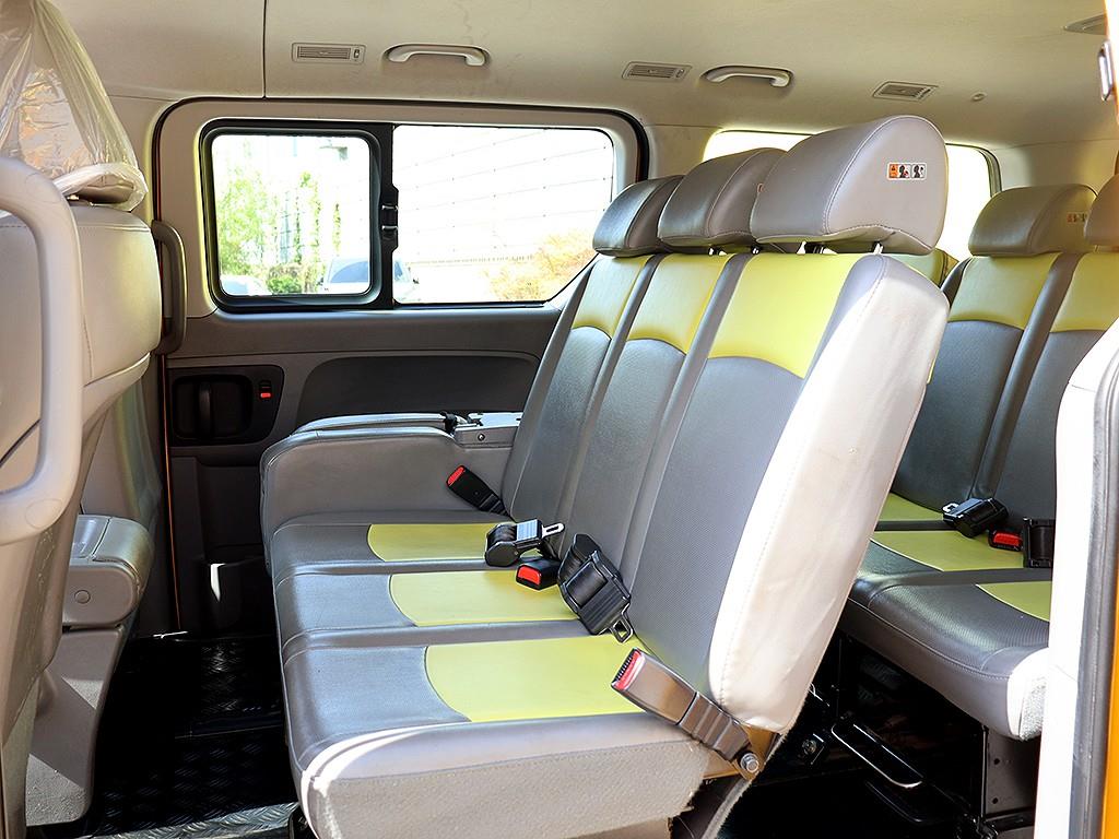 HYUNDAI Starex 2020 Amarillo - Importación desde Corea - HF Imports Iquique - Foto 13