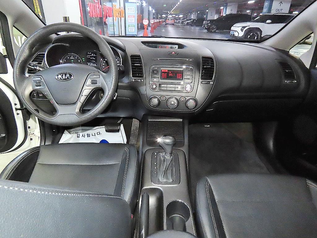 KIA K3 - Vista 10