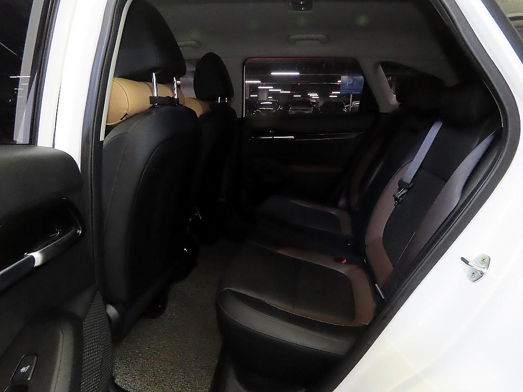 KIA Seltos - Vista 7