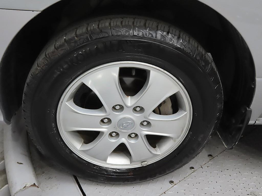HYUNDAI Starex - Vista 9