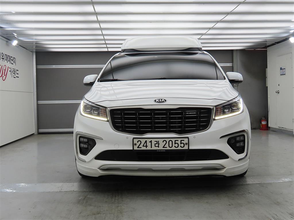 KIA Carnival - Vista 2