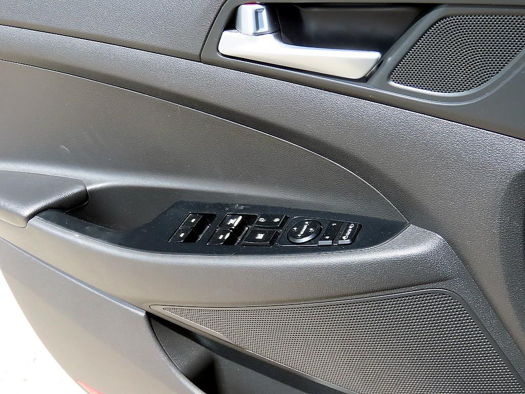 HYUNDAI Tucson - Vista 11