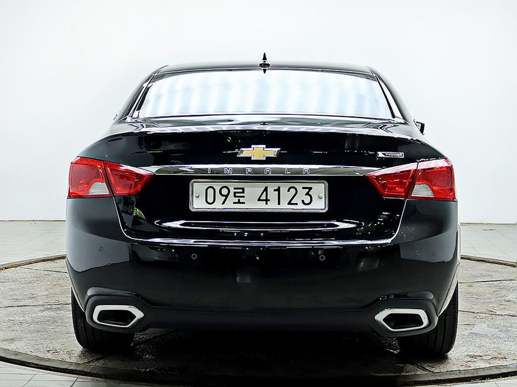 Chevrolet Impala - Vista 5
