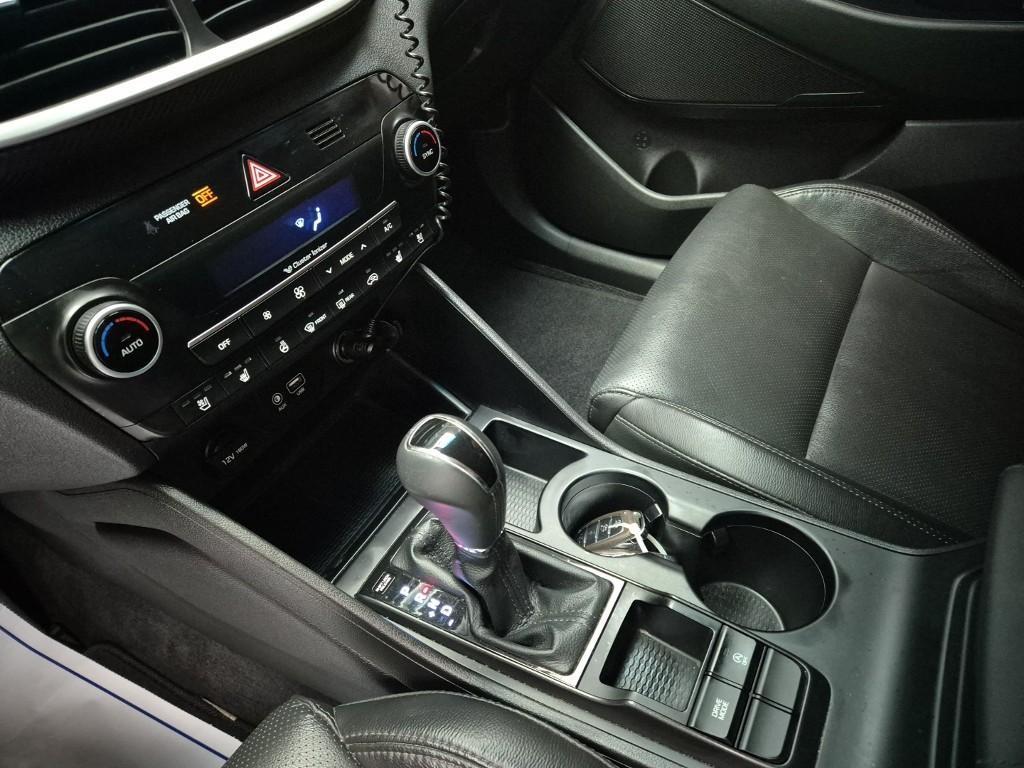 HYUNDAI Tucson - Vista 8
