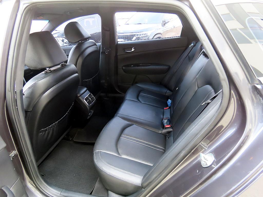 KIA K5 - Vista 6