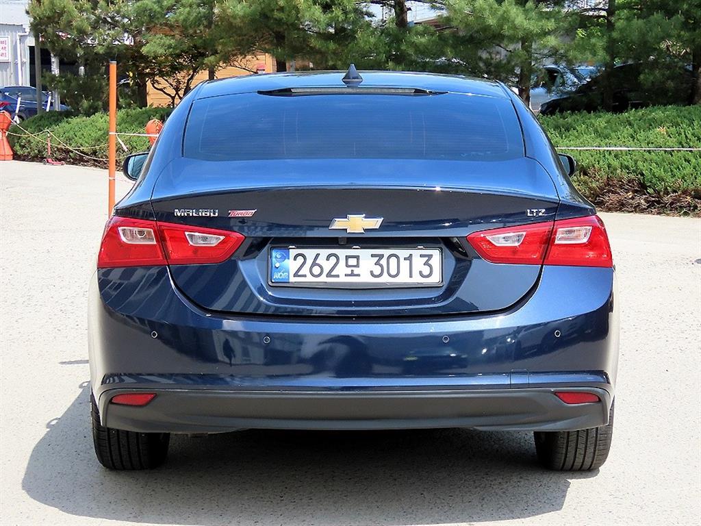 Chevrolet Malibu - Vista 4