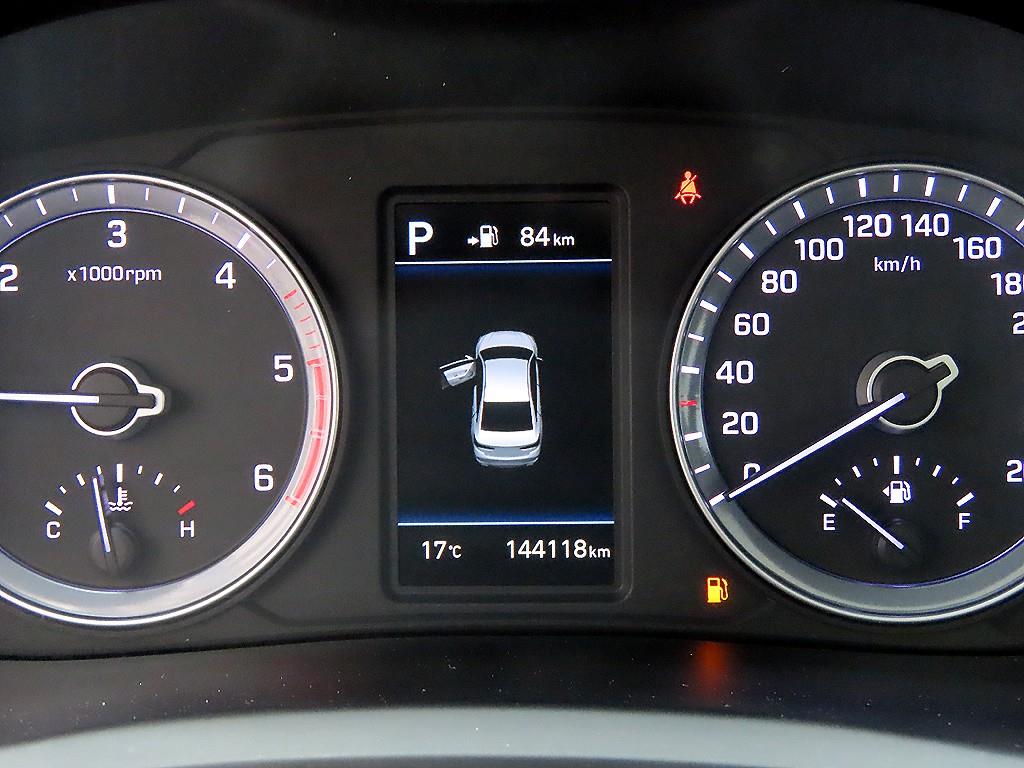 HYUNDAI Sonata - Vista 9