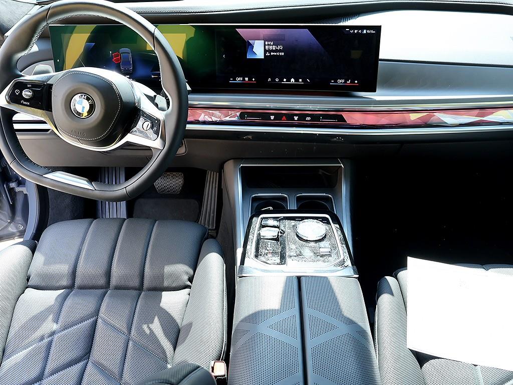 BMW 7 Series - Vista 9
