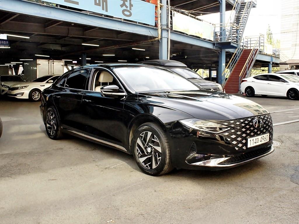 HYUNDAI Grandeur - Vista 3
