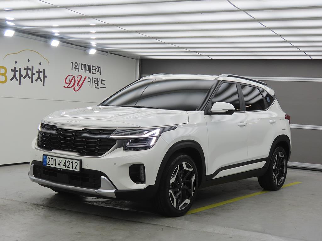 KIA Seltos 2023 Blanco - Importación desde Corea - HF Imports Iquique - Foto 1