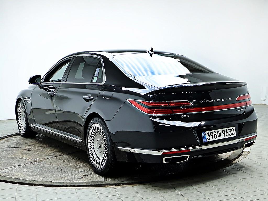 Genesis G90 - Vista 7