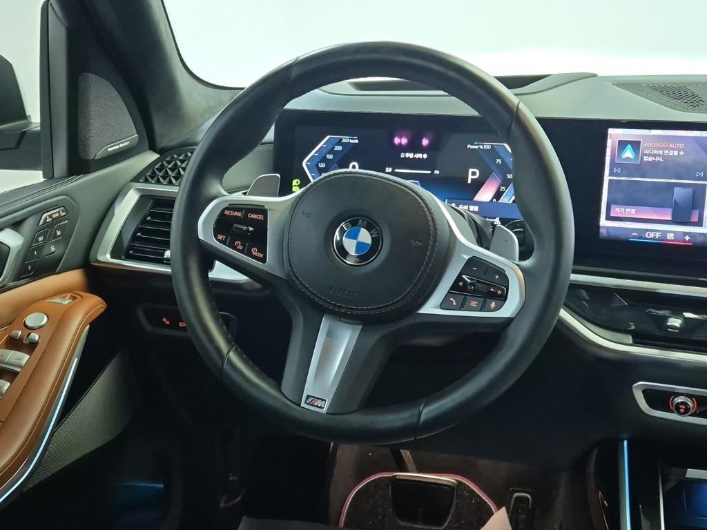 BMW X7 - Vista 9