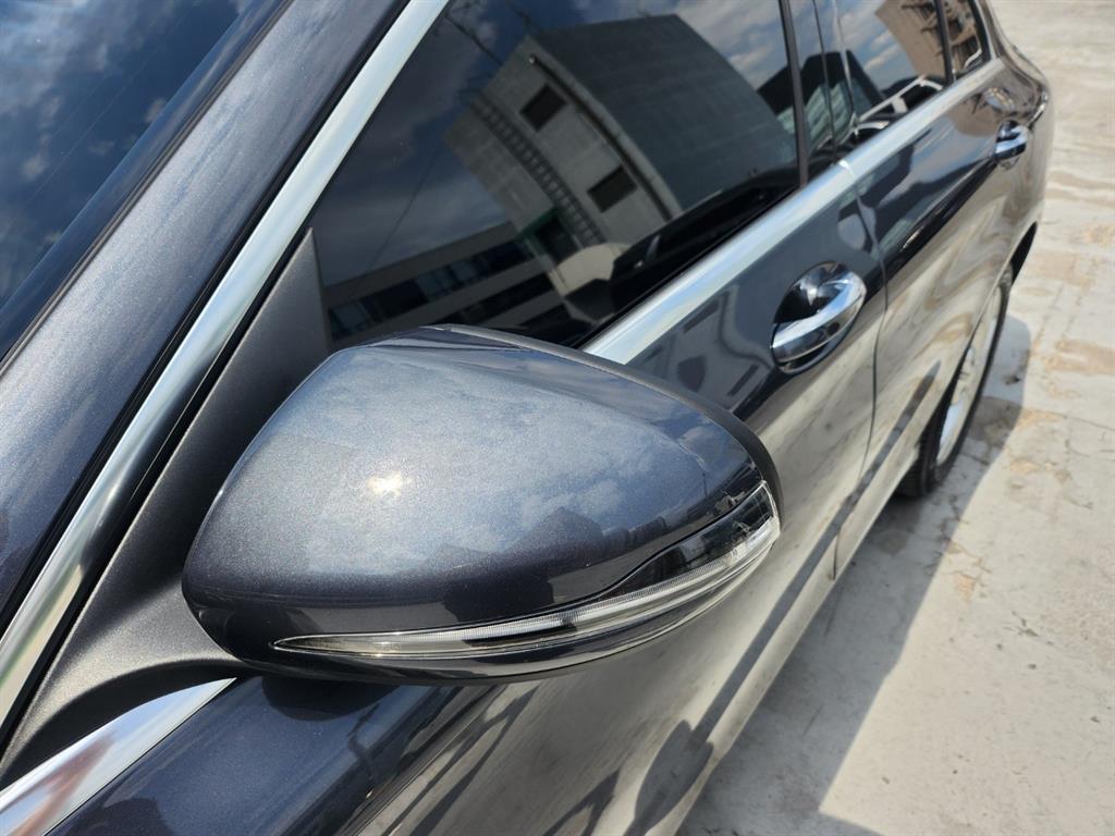 Mercedes Benz C Class - Vista 6