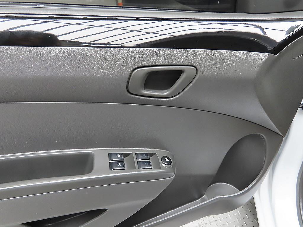 Chevrolet Spark 2012 Blanco - Importación desde Corea - HF Imports Iquique - Foto 12