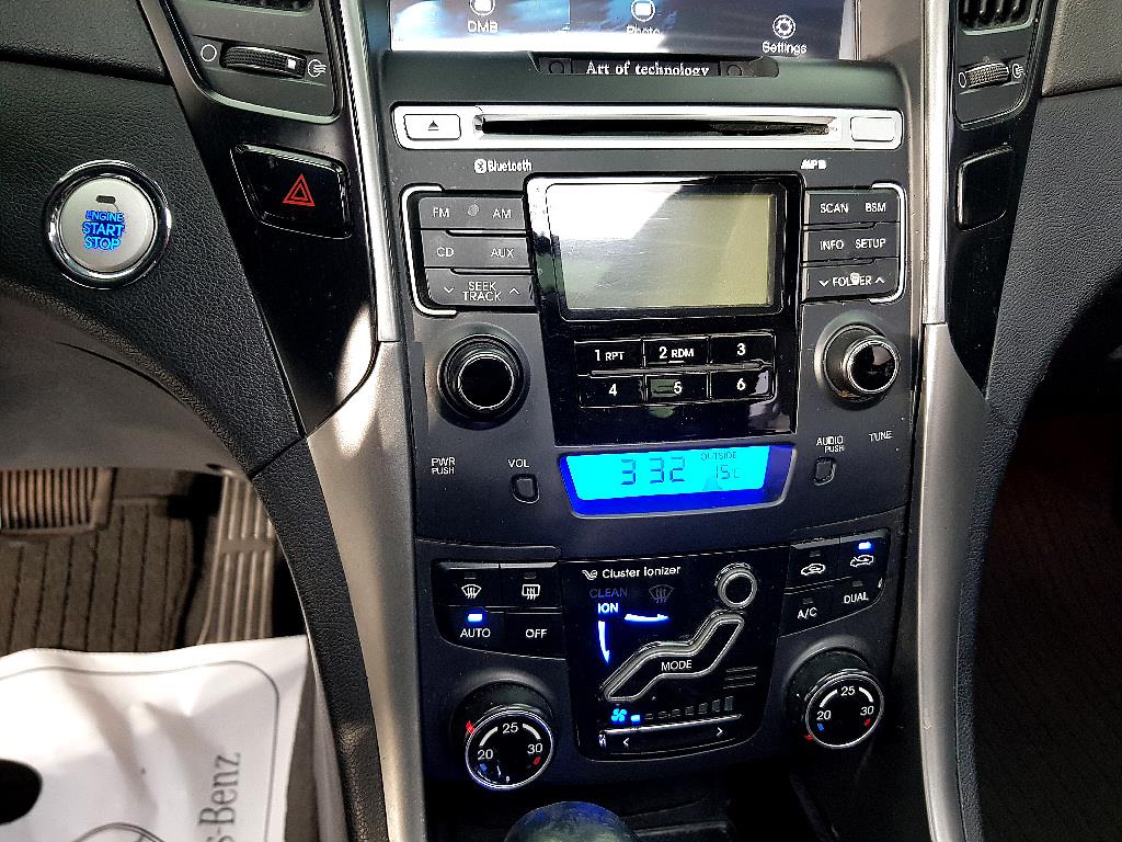 HYUNDAI Sonata - Vista 12